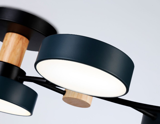 Потолочная люстра Ambrella Light Comfort LineTech FL4835
