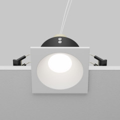 Встраиваемый светильник Maytoni Technical Downlight Zoom DL033-2-01W-1(N)