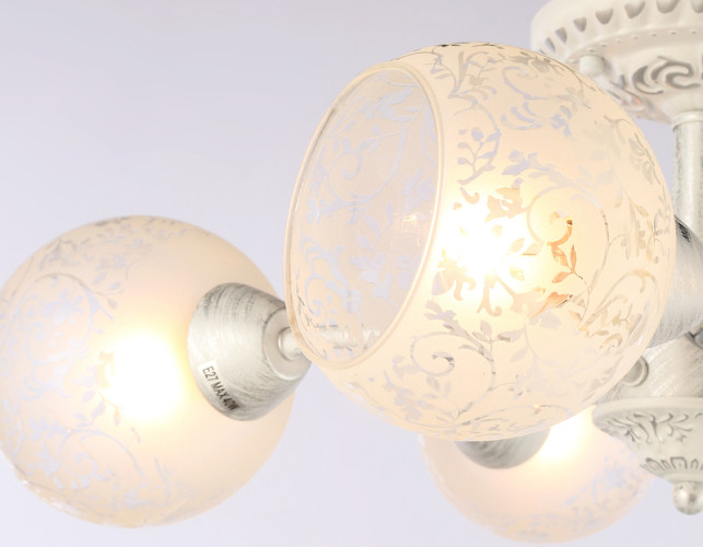 Потолочная люстра Ambrella Light Traditional TR3062