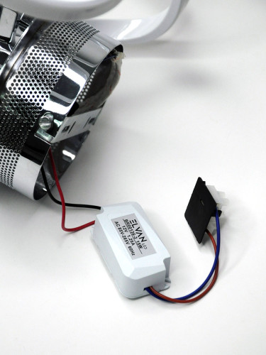 Настенный светильник Elvan BR-136/3-8W-NH-Wh
