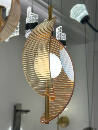 Подвесной светильник MD24030035-5B brass/amber