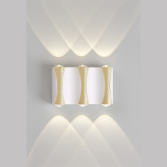 Уличный настенный светильник Crystal Lux CLT 022W3 WH-GO 4000K