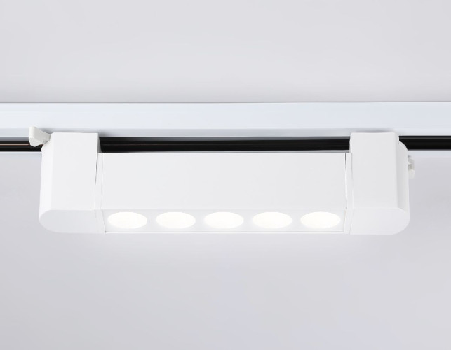 Трековый однофазный светильник Ambrella Light Track system GL6700