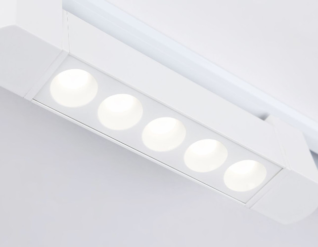 Трековый однофазный светильник Ambrella Light Track system GL6700