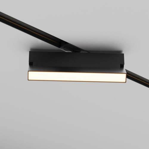 Трековый однофазный светильник Maytoni Basis Rot TR223-1-12WCCT-W-B