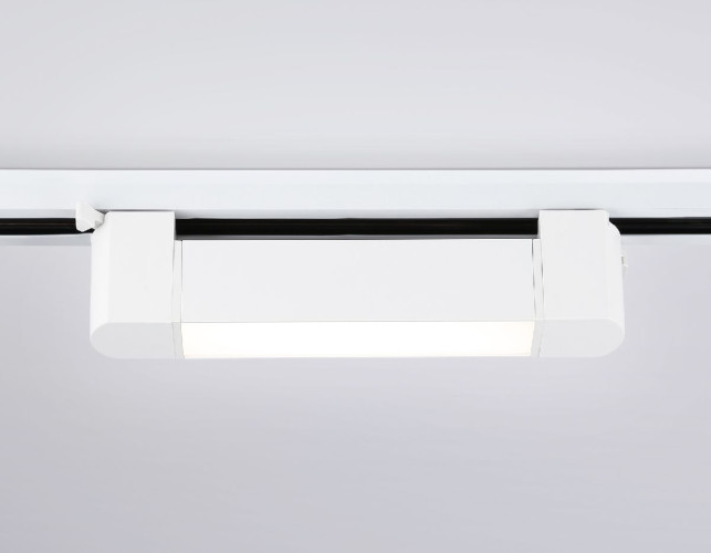 Трековый однофазный светильник Ambrella Light Track system GL6724
