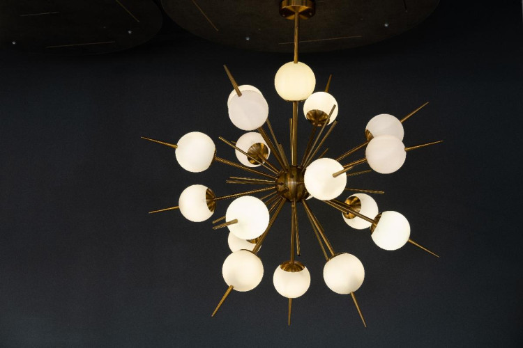 Люстра на штанге Milosh tendence 0764CL-18AB